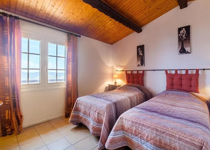 בית נופש Le Hameau De La Bastide D'A *